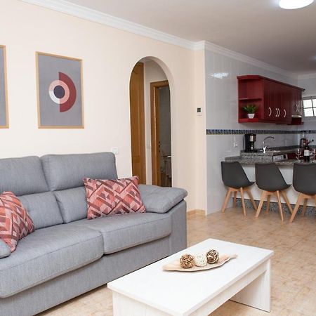Apto Isa: Amplio Y Acogedor Apto De 75M Con Terraza, Aire Acondicionado Y Parking Gratuito Лос-Абригос Экстерьер фото